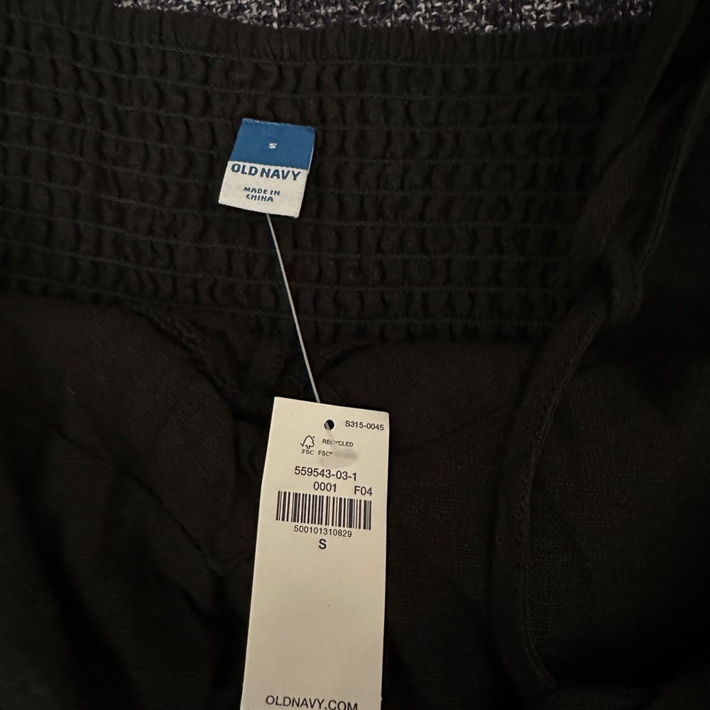 Old Navy Black Adjustable-Strap Jumpsuit – Size Small (NWT) - Picture 7 of 11